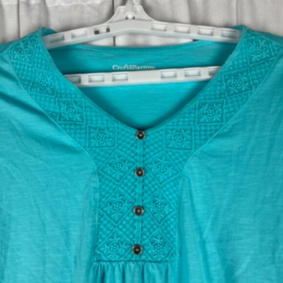 Croft & Barrow Womens Size 3X Turquoise Embroidered Button Accent Top - Picture 4 of 7